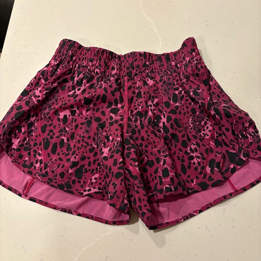 Lululemon Track That Mid Rise Lined Shorts 5” Cheetah Camo Size 10